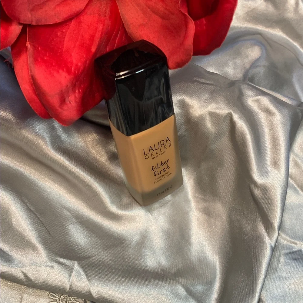 🌹Laura Geller Filter First Luminous Foundation - COGNAC Warm Tan Shade